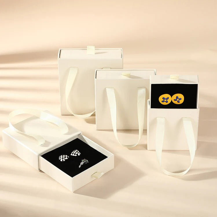 Customize Logo Packaging Jewelry Boxes with Handle