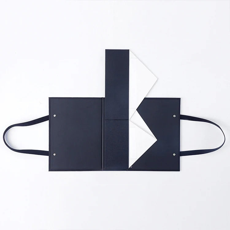 Magnetische Faltbox mit Ledergriff