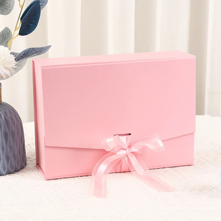 Faltbare magnetische Papierbox mit Seidenband